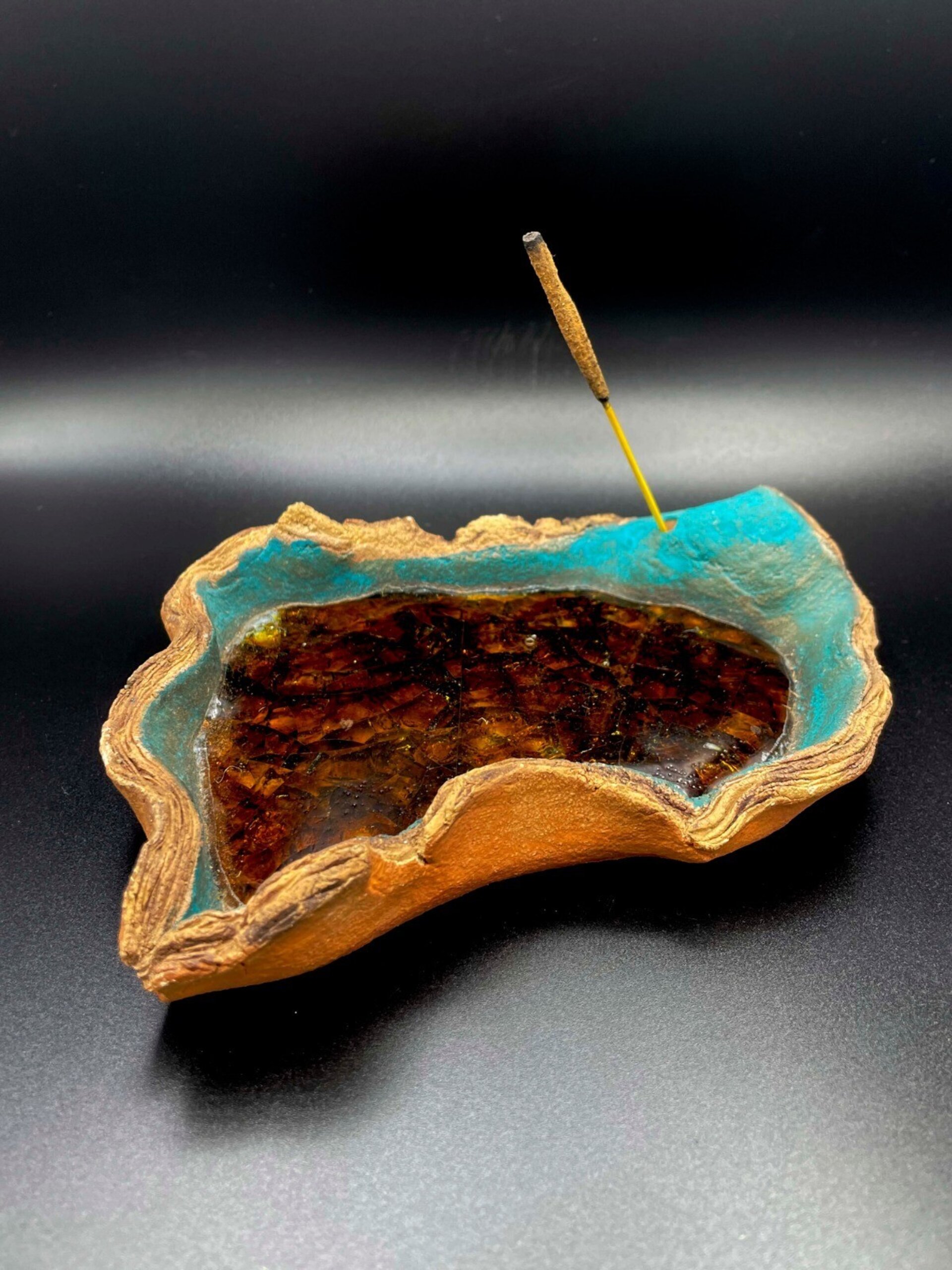 Bandeja con cristal fundido sobre barro refractario en monocción - 5